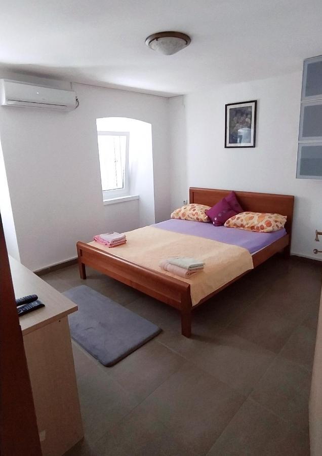 Guest House Maza Cattaro Esterno foto