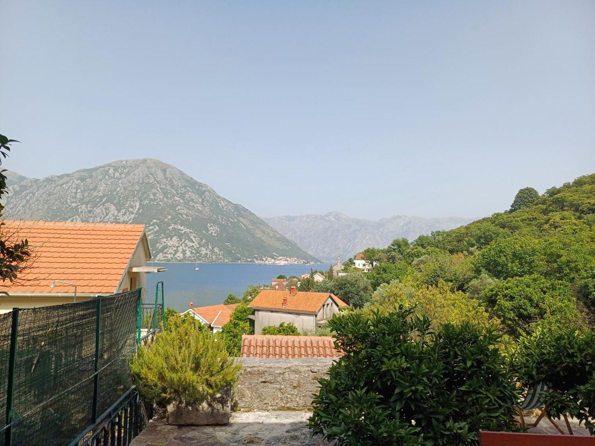 Guest House Maza Cattaro Esterno foto