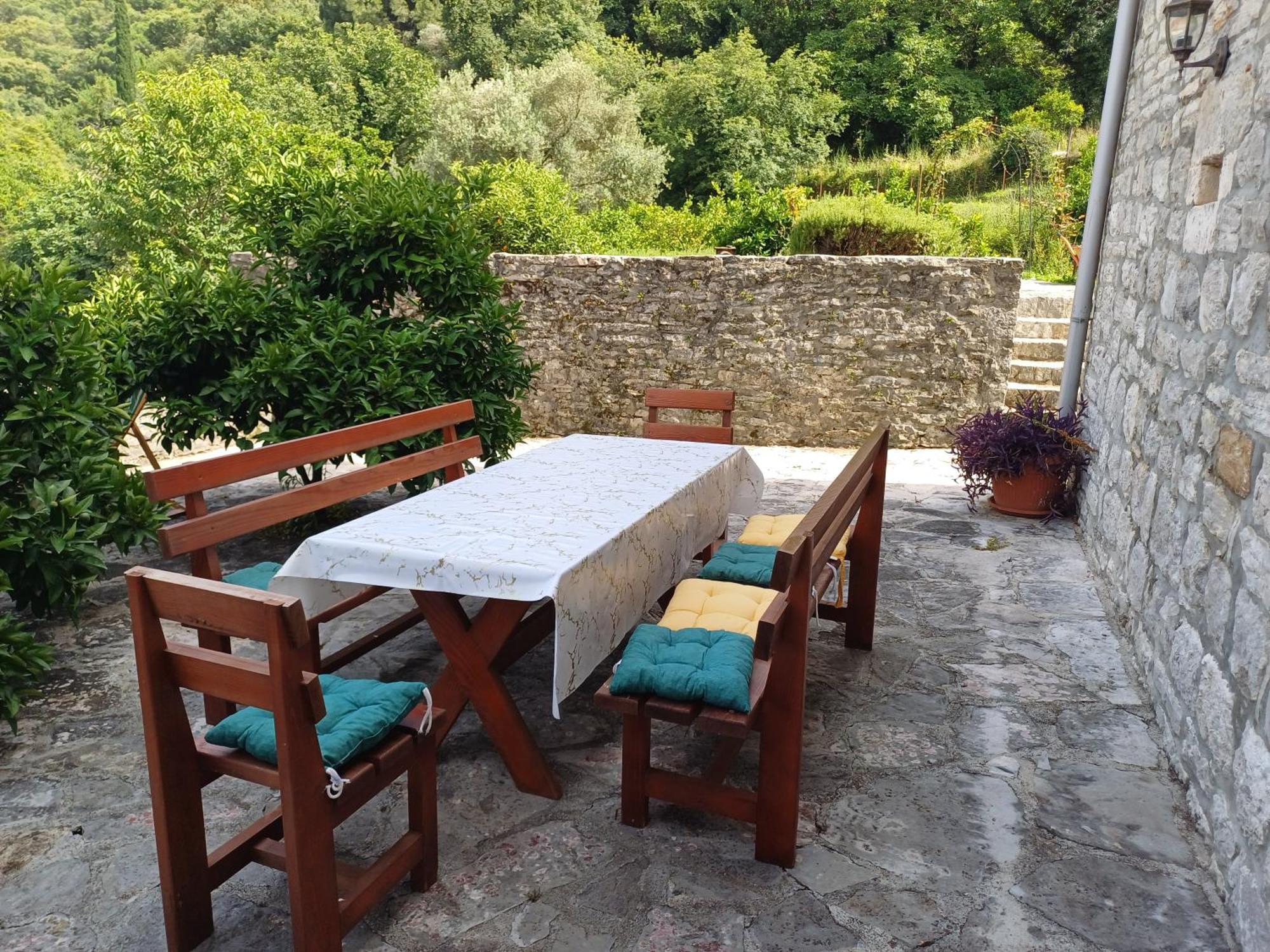 Guest House Maza Cattaro Esterno foto