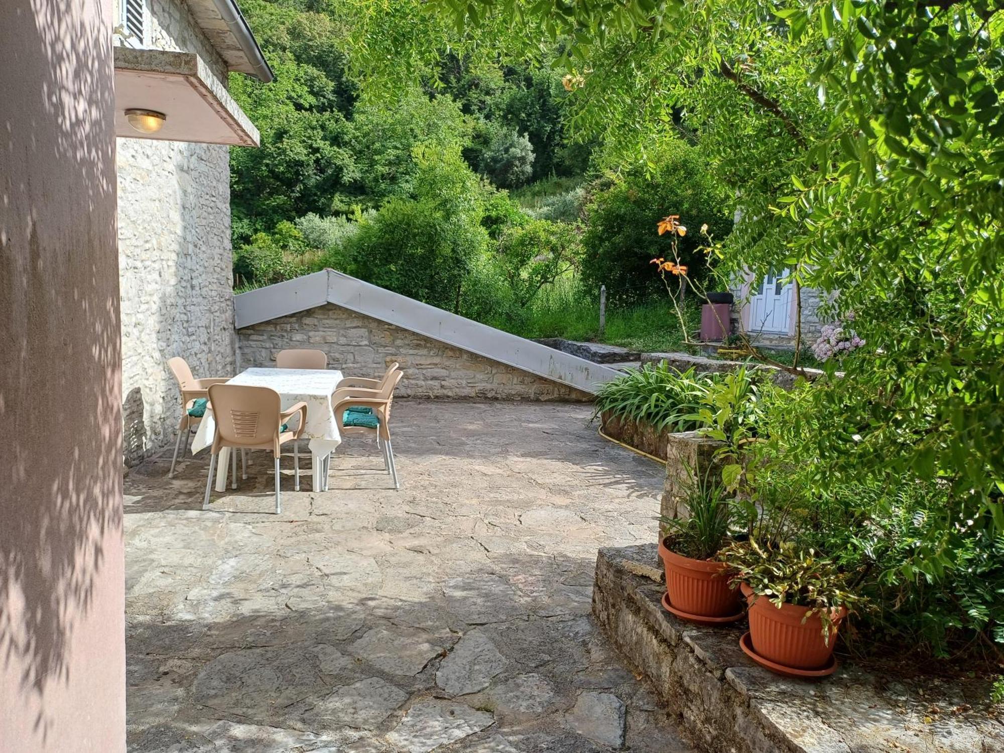 Guest House Maza Cattaro Esterno foto