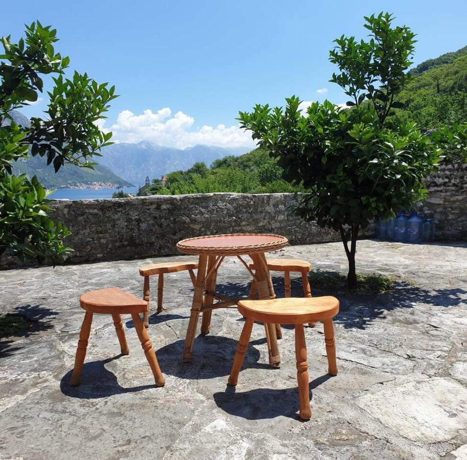 Guest House Maza Cattaro Esterno foto