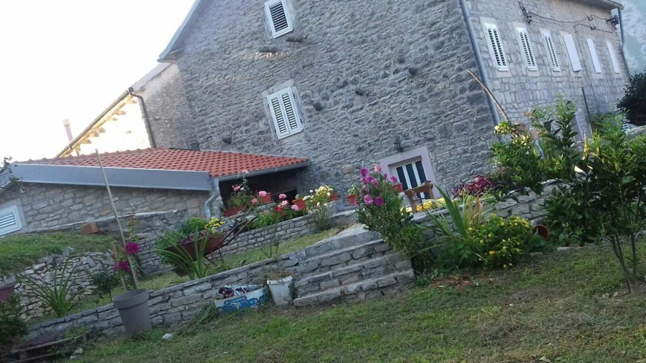 Guest House Maza Cattaro Esterno foto