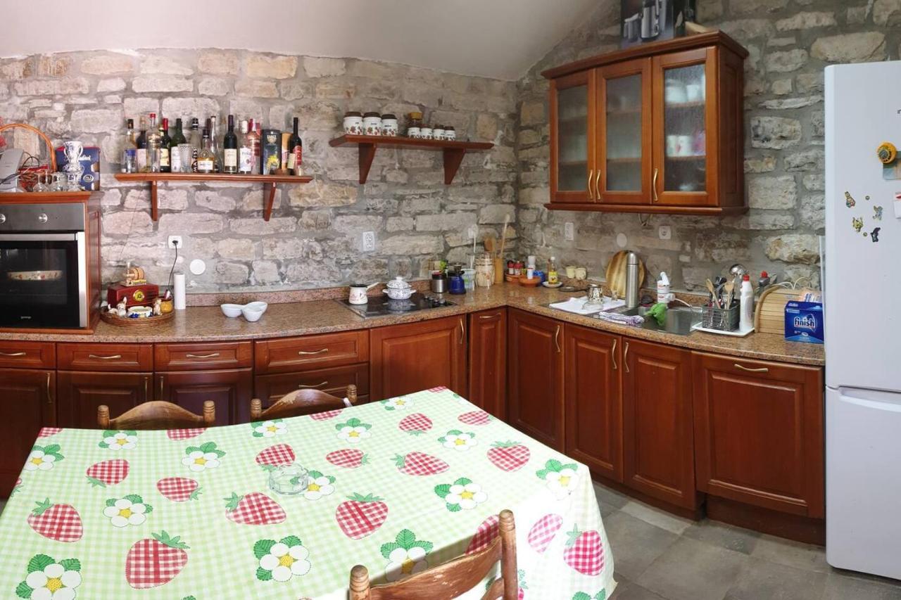 Guest House Maza Cattaro Esterno foto