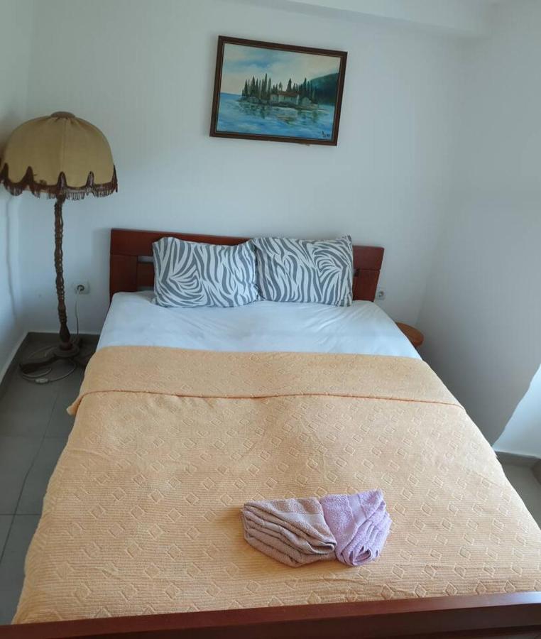 Guest House Maza Cattaro Esterno foto