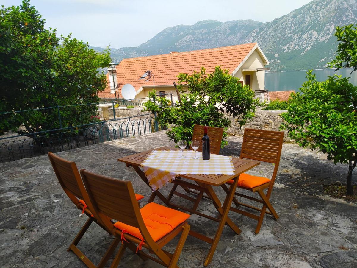 Guest House Maza Cattaro Esterno foto